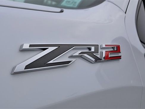 Used 2024 Chevrolet Silverado 1500 ZR2 image 12