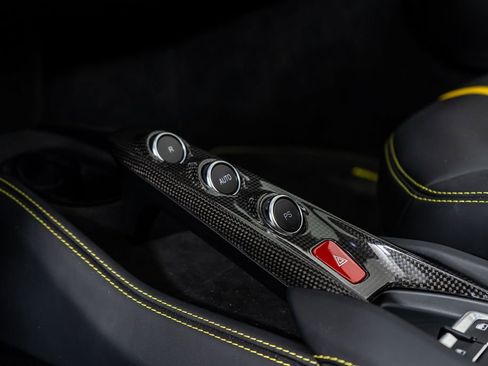 Certified 2023 Ferrari F8 Tributo image 39