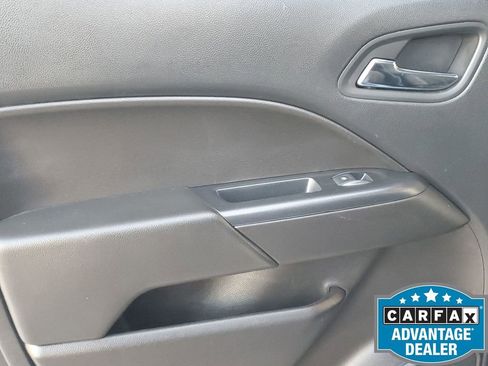 Used 2020 Chevrolet Colorado LT image 41