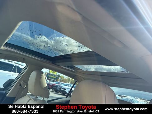 Used 2018 Toyota Camry XLE image 23