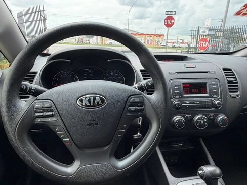 Used 2015 Kia Forte LX w/ Popular Package FWD image 16