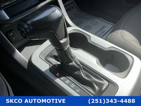 Used 2018 Chevrolet Colorado LT RWD image 23