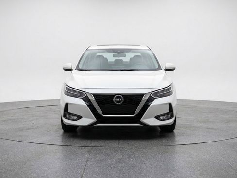 Used 2025 Nissan Sentra SV FWD image 1