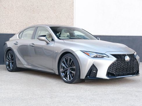 Used 2022 Lexus IS 350 F Sport image 4