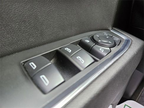 Used 2025 GMC Sierra 1500 SLT image 31