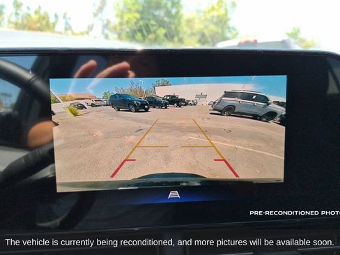 Used 2026 Chevrolet Trax LT w/ Driver Confidence Package FWD image 17