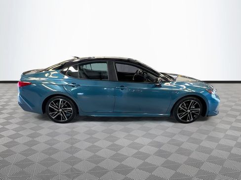 Used 2025 Toyota Camry XSE FWD image 8