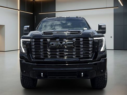 Used 2025 GMC Sierra 2500 Denali Ultimate AWD/4WD image 9