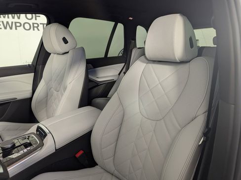 New 2026 BMW X5 xDrive50e AWD/4WD image 12