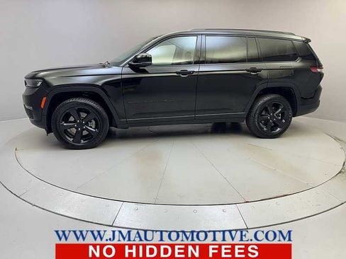 Used 2023 Jeep Grand Cherokee L Limited w/ Black Appearance Package image 2