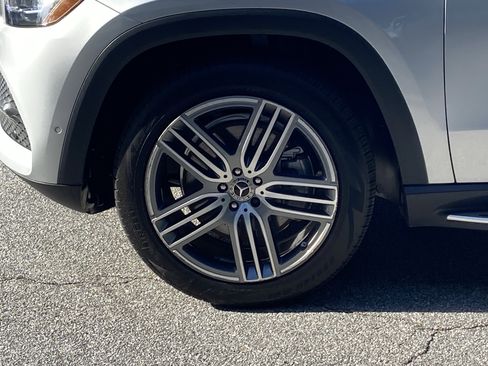 Certified 2021 Mercedes-Benz GLS 450 4MATIC image 25