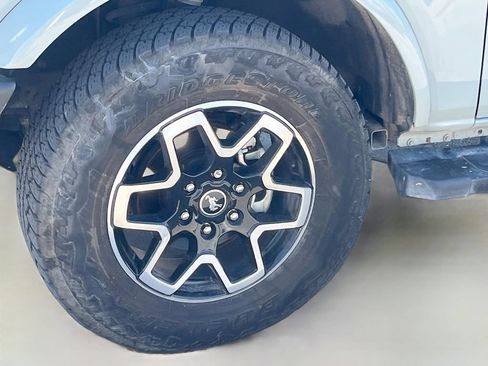 Used 2021 Ford Bronco Outer Banks AWD/4WD image 30