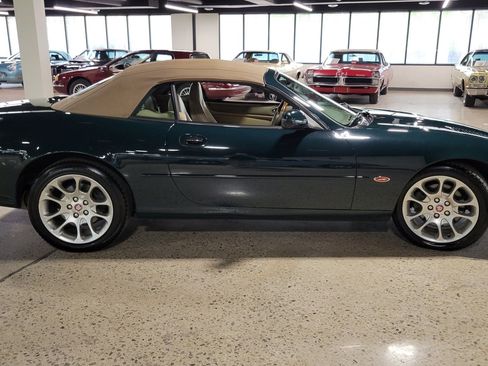 Used 2000 Jaguar XK8 Convertible RWD image 40