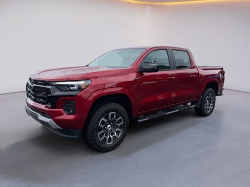Used 2024 Chevrolet Colorado Z71 w/ Z71 Convenience Package 2 AWD/4WD image 7