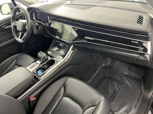 Used 2020 Audi Q7 3.0T Premium Plus image 26