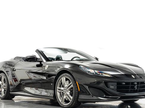 Used 2020 Ferrari Portofino image 28