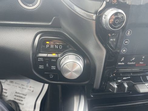 Used 2024 RAM 1500 Laramie image 26