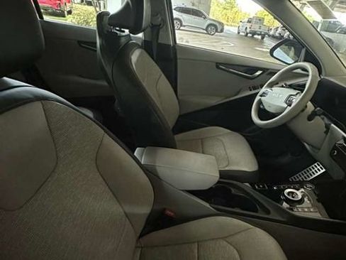 Used 2023 Kia Niro Wave FWD image 14