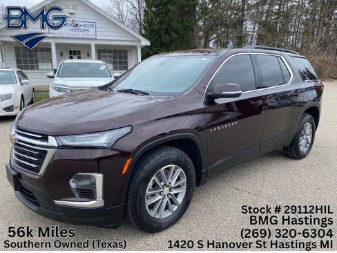 Used 2023 Chevrolet Traverse LT image 1