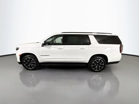Used 2024 Chevrolet Suburban RST w/ Luxury Package AWD/4WD image 4