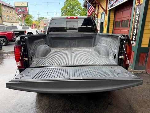 Used 2017 RAM 2500 Laramie w/ Sport Appearance Group AWD/4WD image 14