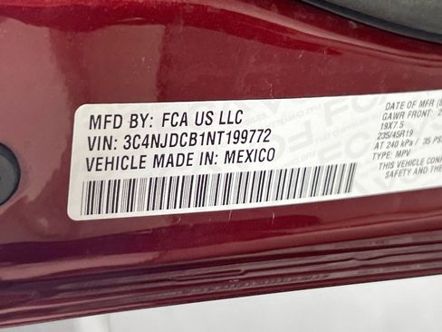 Used 2022 Jeep Compass High Altitude AWD/4WD image 33