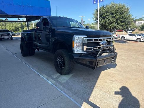 Used 2023 Ford F350 XLT w/ FX4 Off-Road Package AWD/4WD image 3
