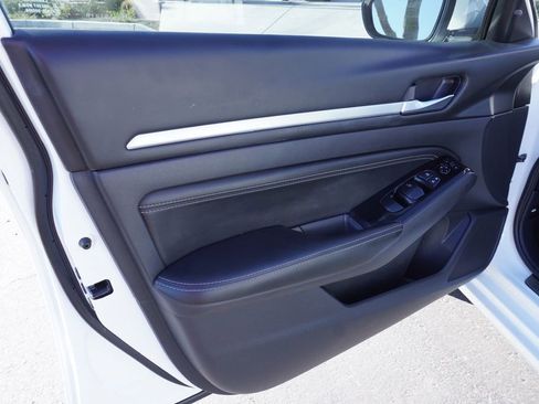 Certified 2023 Nissan Altima 2.5 SL image 15