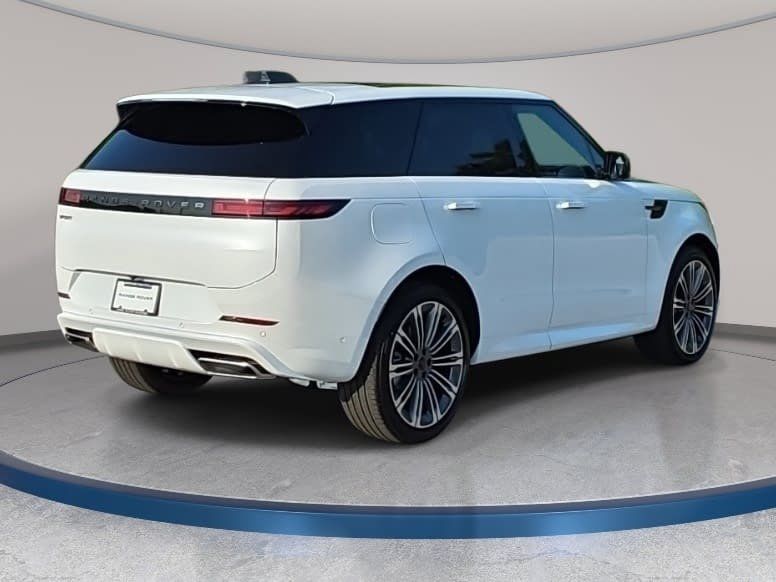 New 2026 Land Rover Range Rover Sport Dynamic SE AWD/4WD image 5