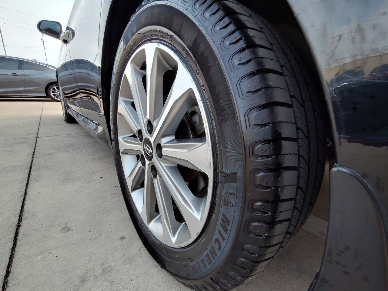 Used 2017 Hyundai Sonata Limited FWD image 47