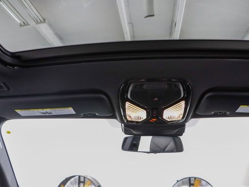 Used 2024 BMW X5 M60i image 21