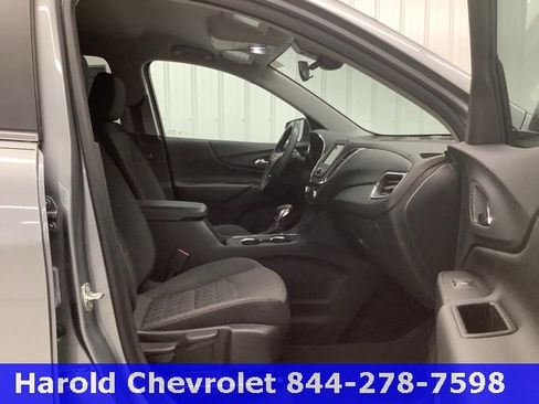 Used 2024 Chevrolet Equinox LT image 11