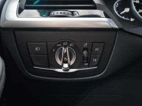 Used 2019 BMW X3 xDrive30i w/ Premium Package image 23