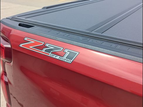 Used 2022 Chevrolet Silverado 1500 LTZ w/ LTZ Premium Package AWD/4WD image 11