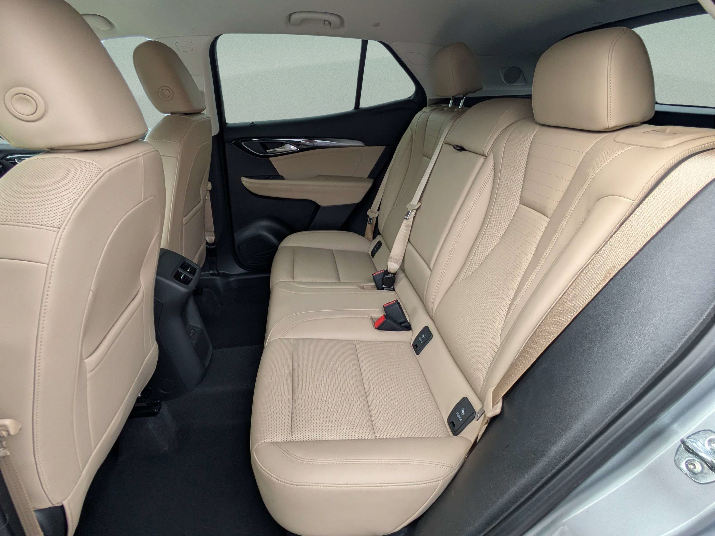 Used 2024 Buick Envision Preferred AWD/4WD image 10