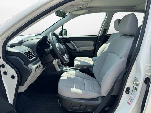 Used 2018 Subaru Forester 2.5i Premium AWD/4WD image 11