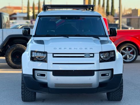 Used 2020 Land Rover Defender 110 First Edition image 4