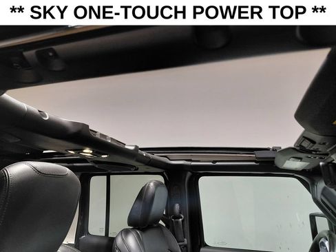 Used 2021 Jeep Wrangler Unlimited Sahara AWD/4WD image 8