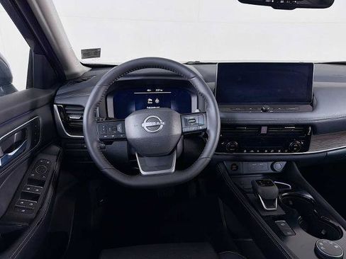 Certified 2025 Nissan Rogue Platinum AWD/4WD image 20