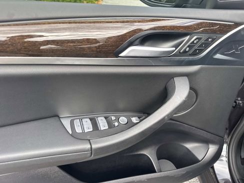 Used 2024 BMW X4 xDrive30i image 18
