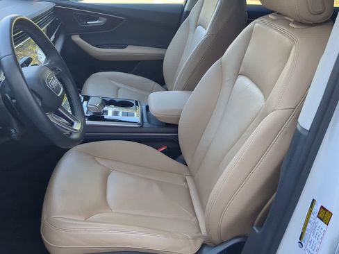 Used 2025 Audi Q7 3.0T Premium Plus image 15