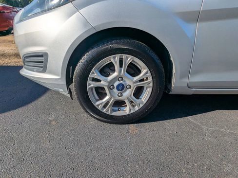 Used 2014 Ford Fiesta SE FWD image 26
