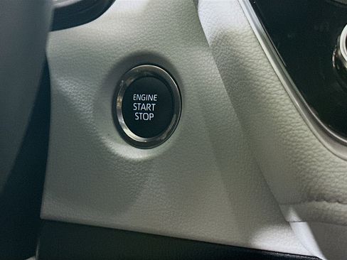 Used 2024 Toyota Corolla SE w/ SE Premium Package FWD image 20