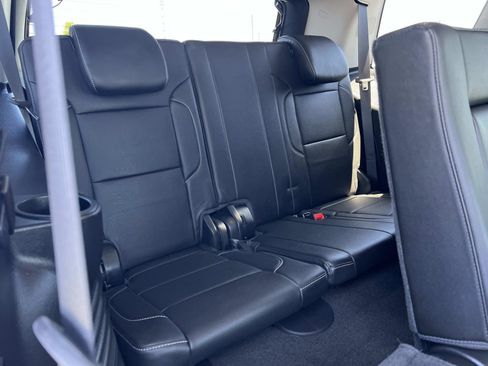 Used 2018 GMC Yukon SLT w/ Open Road Package AWD/4WD image 36