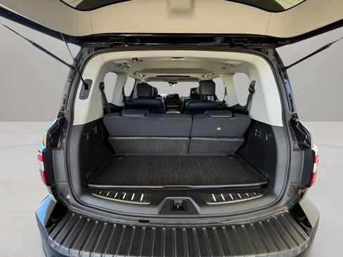 Used 2023 Nissan Armada Platinum w/ Captain's Chairs Package image 26