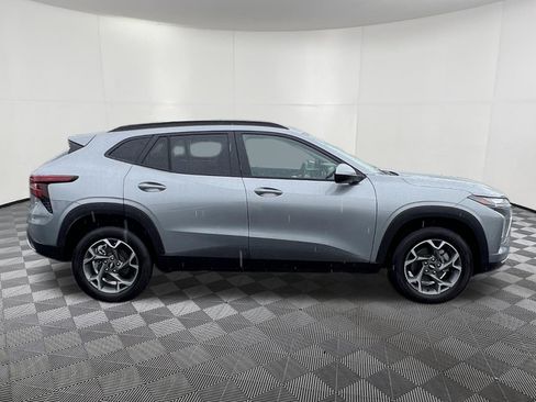 Used 2026 Chevrolet Trax LT w/ Driver Confidence Package FWD image 7