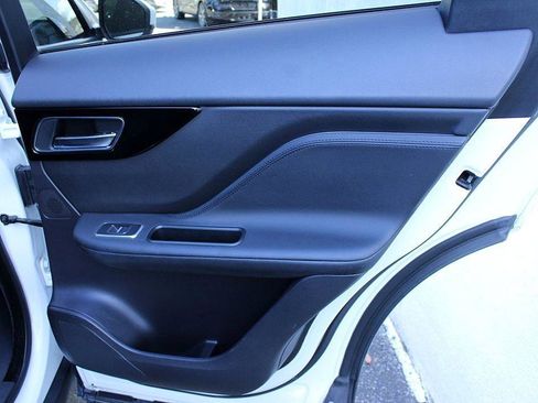 Used 2017 Jaguar F-PACE Premium AWD/4WD image 22