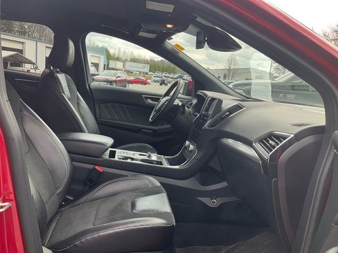 Used 2024 Ford Edge ST w/ Equipment Group 401A image 12