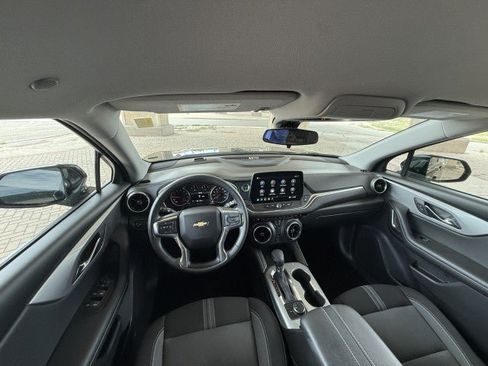 Used 2025 Chevrolet Blazer LT FWD image 30