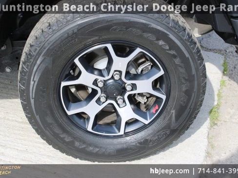 Used 2021 Jeep Wrangler Unlimited Rubicon image 11